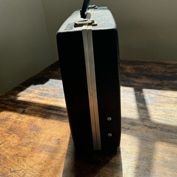 Smith-Victor SV portable "Attache" complete Location or studio Lighting Kit - Picture 14 of 16